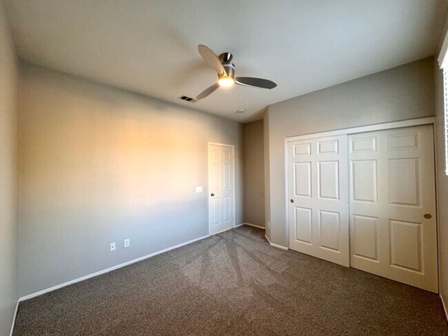 Building Photo - Beautiful 4 bedroom two story house with RV parking for LEASE in Murrieta!