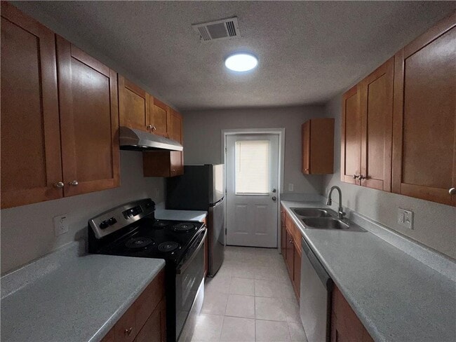 Building Photo - 207 South Ave SE