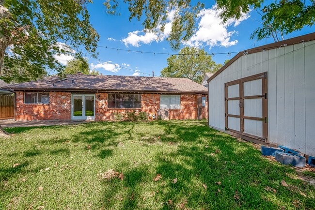 Building Photo - 810 Richvale Ln