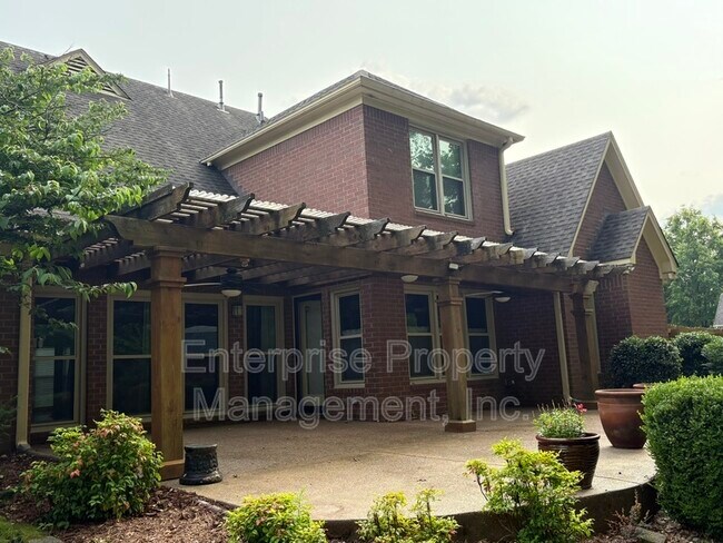 Building Photo - 7930 Abington Woods Ave