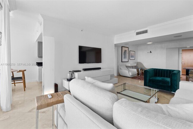 Building Photo - 21055 Yacht Club Dr