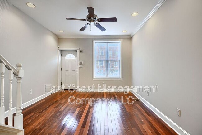 Building Photo - 1122 Scott St