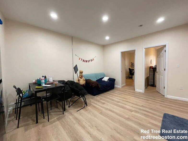 Building Photo - 871 Harrison Ave