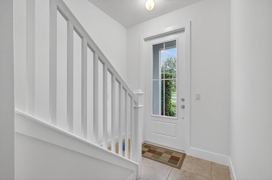 Building Photo - 7089 Edison Pl