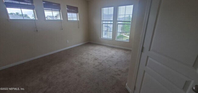 Building Photo - 2 bedroom 2 bathroom condo for rent