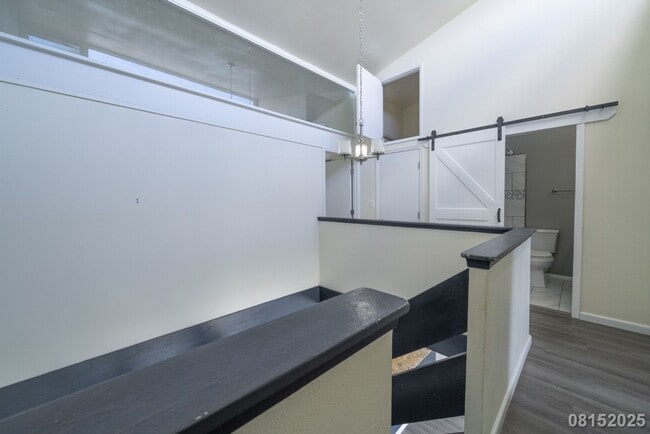 Building Photo - 3 Bed 3 Bath in Laulea Townhomes