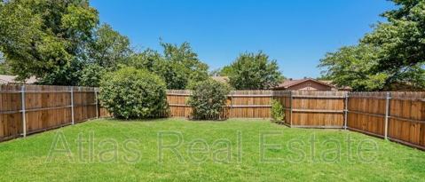 Building Photo - 1201 Oakbluff Dr