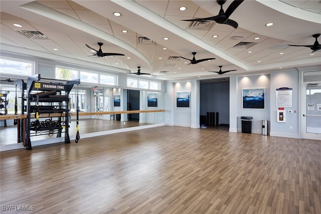 Building Photo - 5740 Oakmont Ct