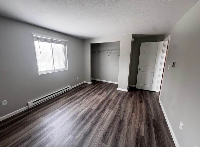 Building Photo - 9049 Zito Dr