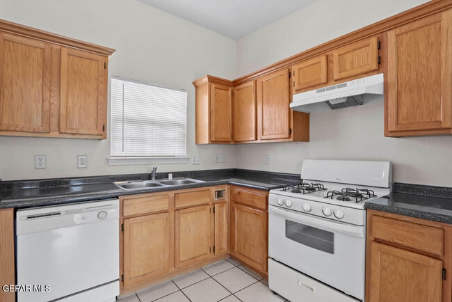 Building Photo - 11564 Jamaican Palm Dr