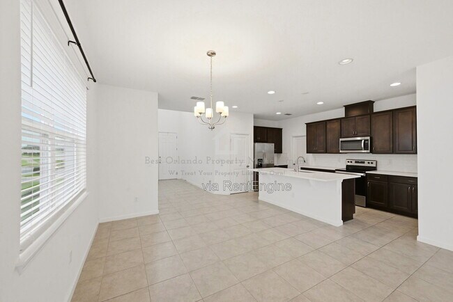 Building Photo - 4386 Davos Dr