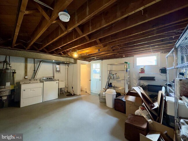 Building Photo - 11 Wilfred Ct
