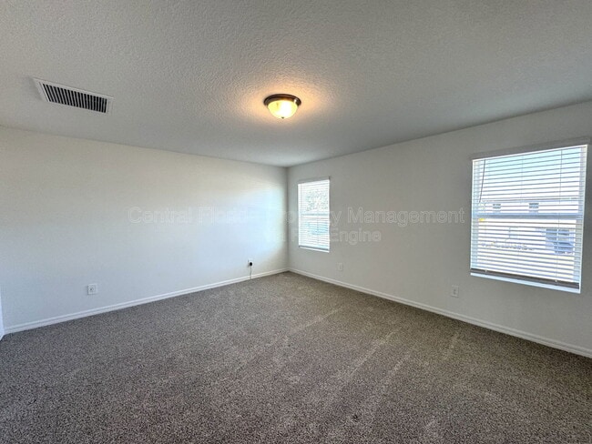 Building Photo - 2958 Sunstar Dr