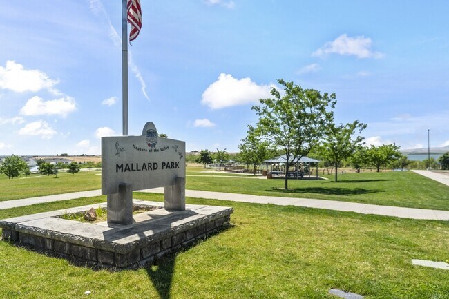 Building Photo - 15081 Widgeon Ave