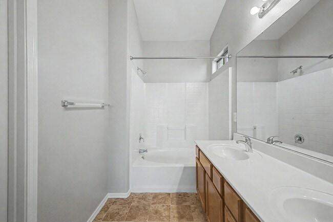 Building Photo - 15451 W Yucatan Dr