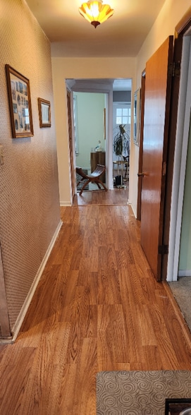 Building Photo - 9 E 21st St