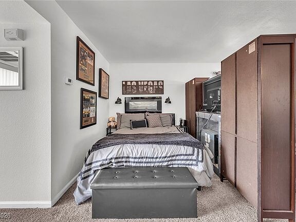 Building Photo - 714 Oakmont Ave