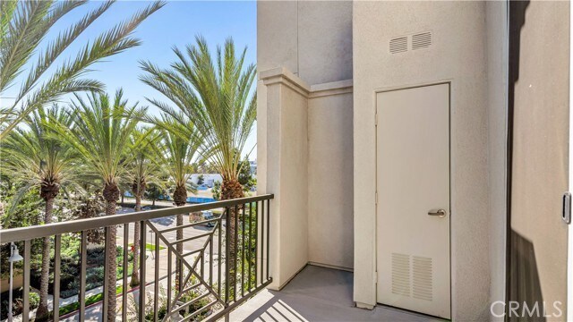 Building Photo - 1416 Scholarship