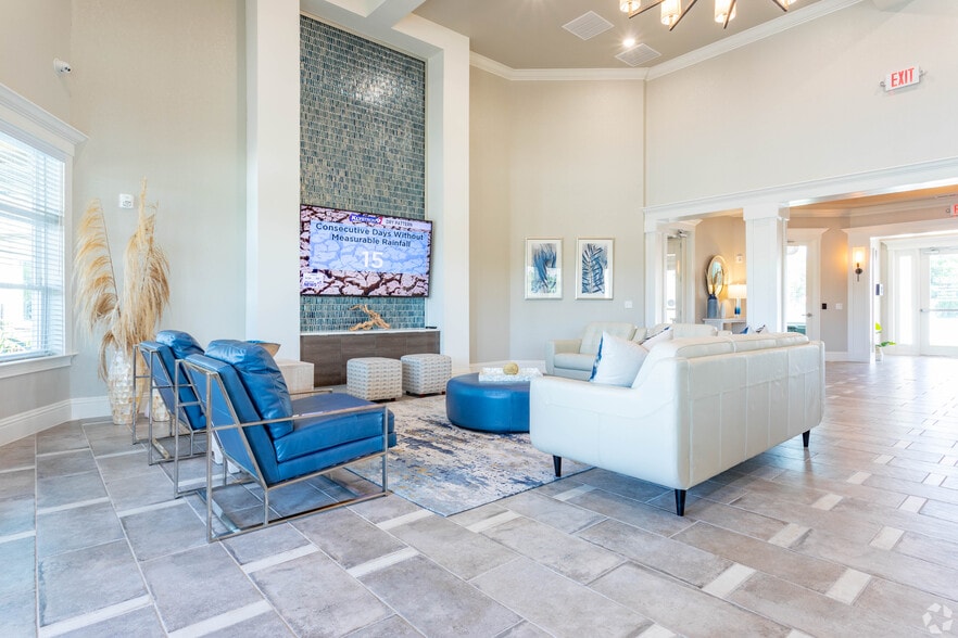 Building Photo - Aberdeen Luxury Apartments