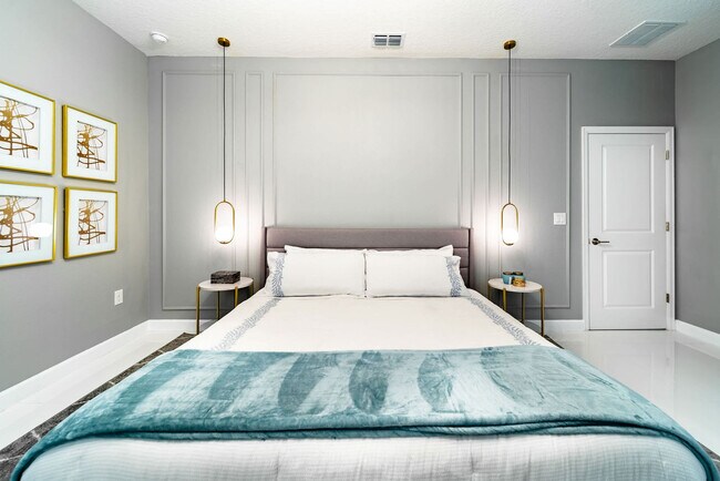 Building Photo - 2869 Bookmark Dr