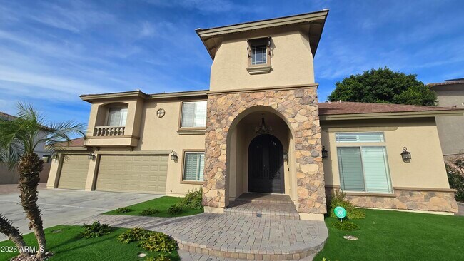 Building Photo - 9658 W Pinnacle Vista Dr