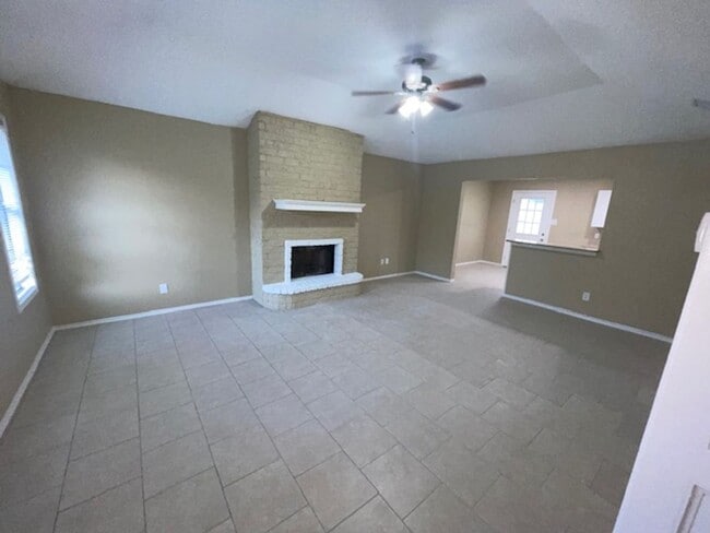 Building Photo - 5322 Inverness Dr