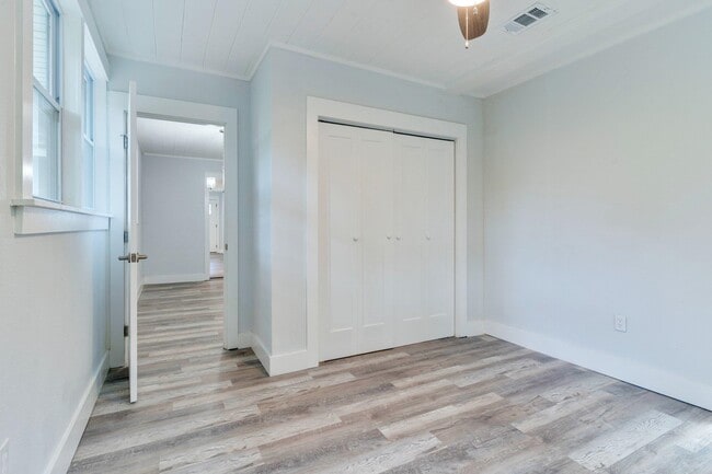 Building Photo - 129 Sioux Trail