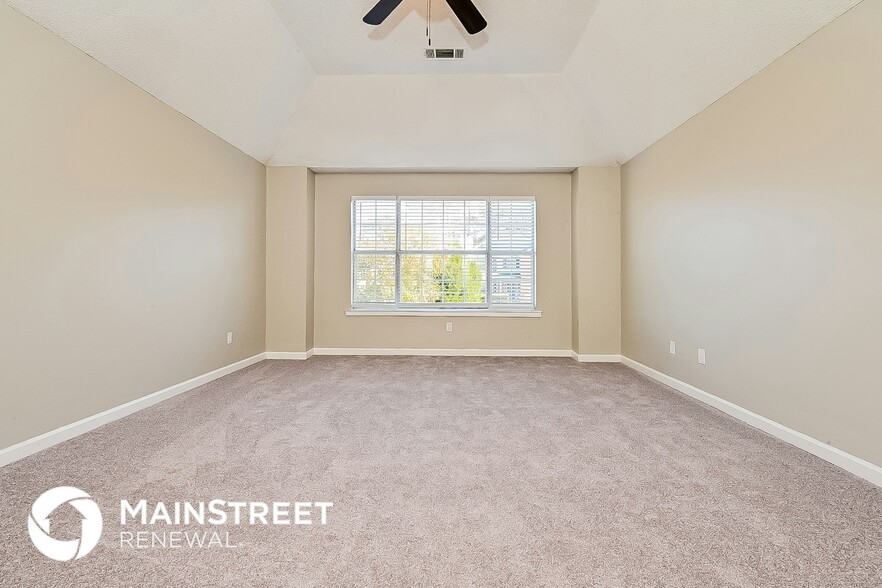 Building Photo - 220 Eagle Way