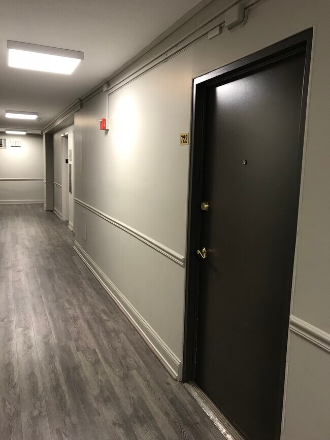 hallway - 2101 Chestnut St