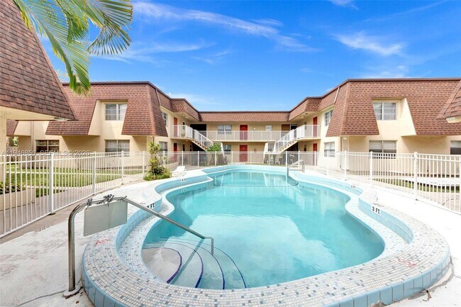 Building Photo - 4530 SW 54th St