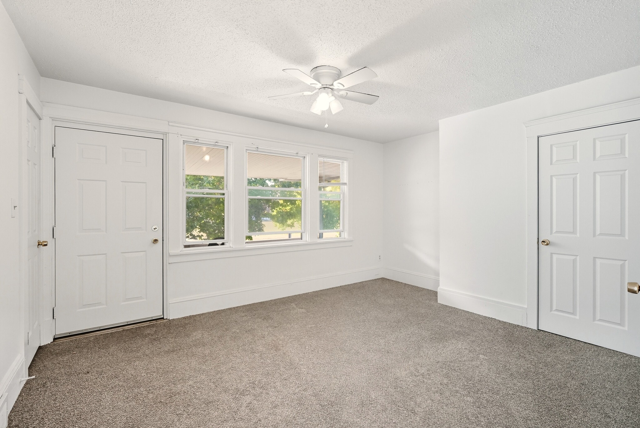 Building Photo - 1714 Castle Ave