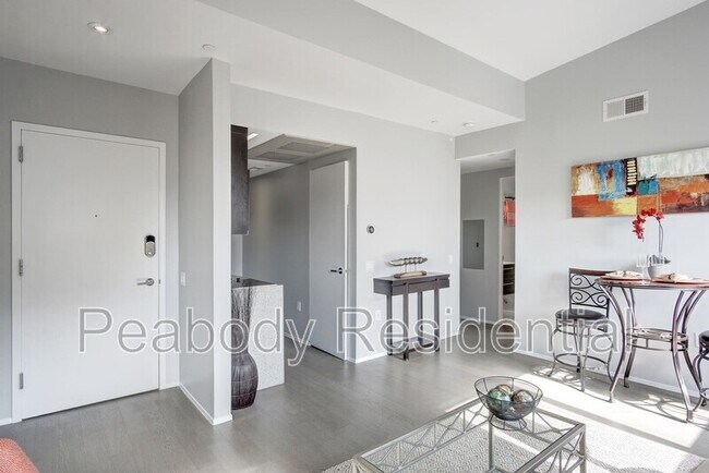 Building Photo - 2422 17th St NW