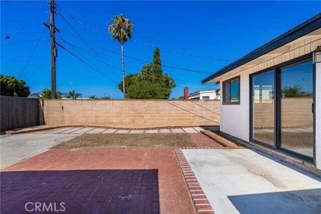 Building Photo - 2024 W 160th St