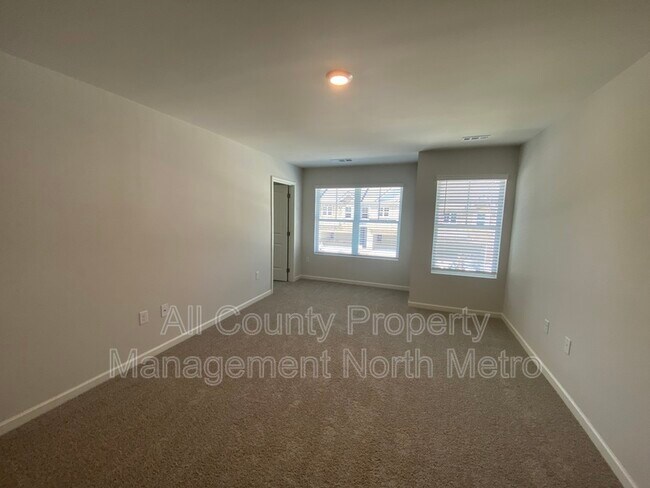 Building Photo - 3091 Greyton Dr