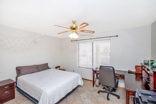 Building Photo - Spacious 2-Bedroom Home with Room to Roam ...