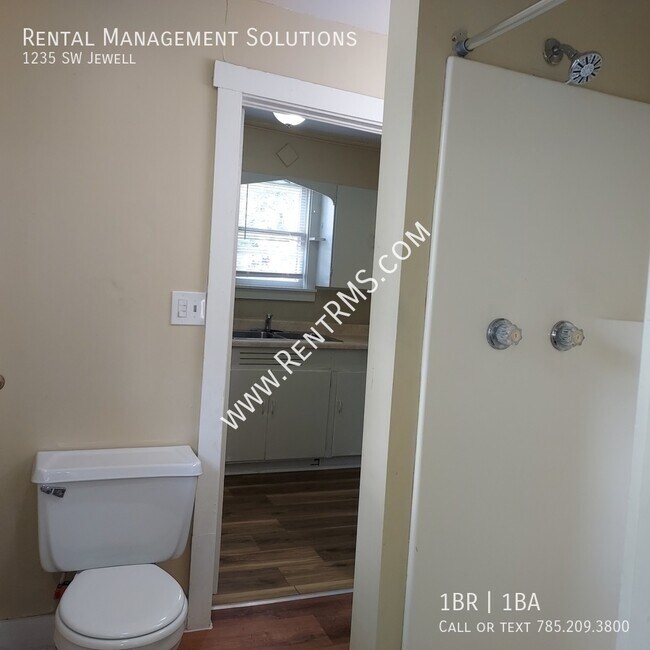 Building Photo - *NEAR WASHBURN UNIVERSITY* 1235 SW Jewell-...