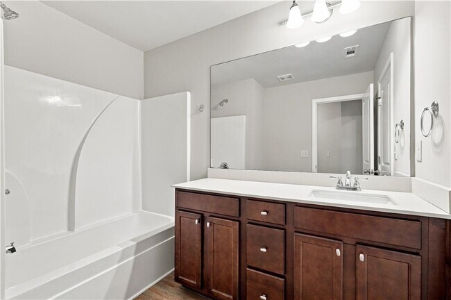 Building Photo - 1336 Brookmere Way