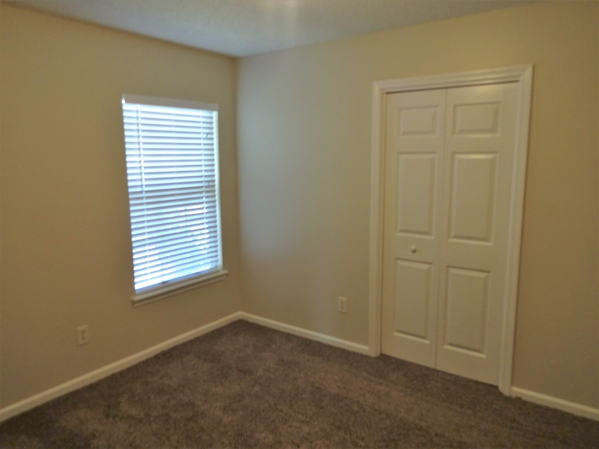 Building Photo - 7578 Fawn Lake Dr N