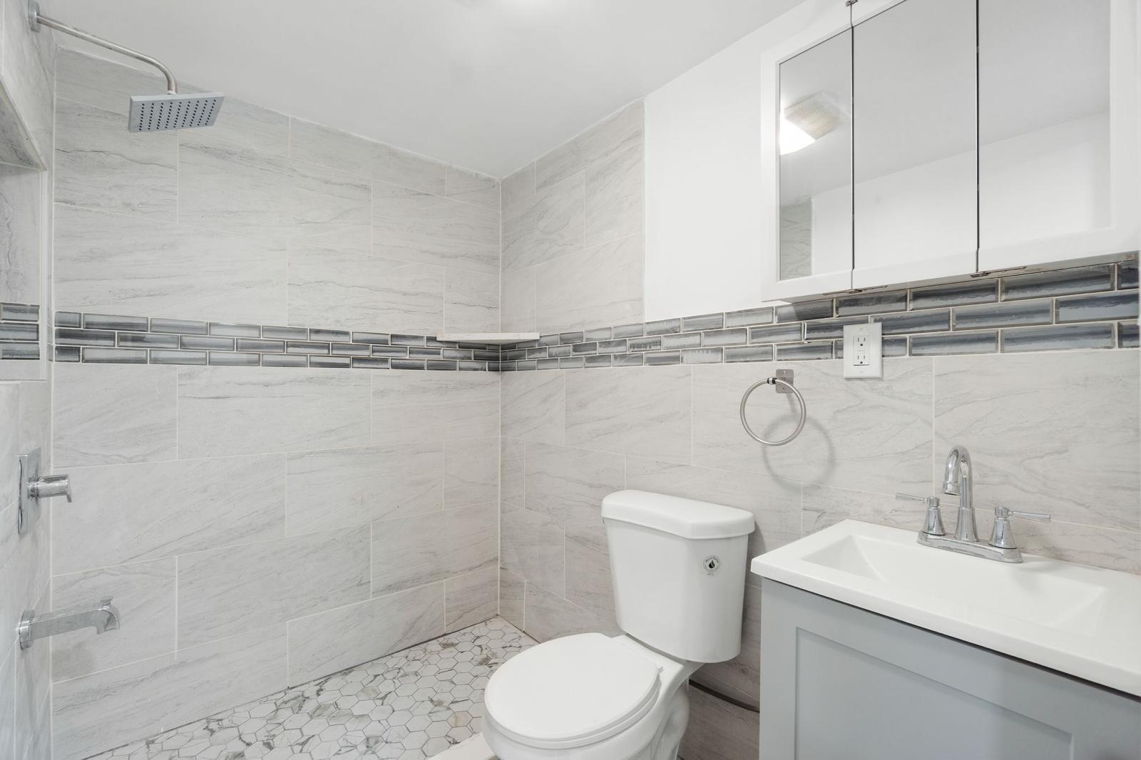 Building Photo - 130 Elmwood Ave