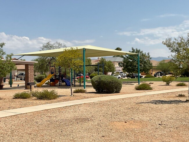 Building Photo - Rita Ranch Vail School District