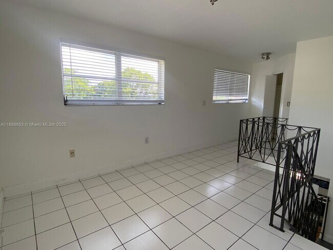 Building Photo - 421 NE 68th St