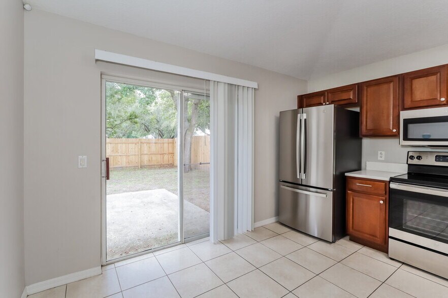 Building Photo - 1038 Harvest Moon Dr