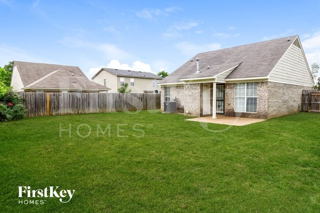 Building Photo - 10219 Cottage Oaks Cove