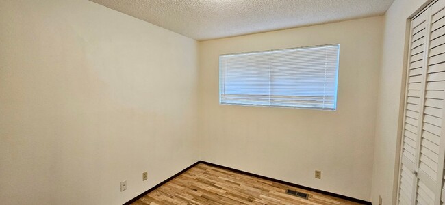 Building Photo - Don't Miss Out!!! 12 or 24 Month Lease Opt...