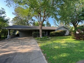 Building Photo - 504 W South