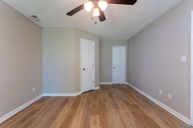 Building Photo - 113 Grey Fawn Trail