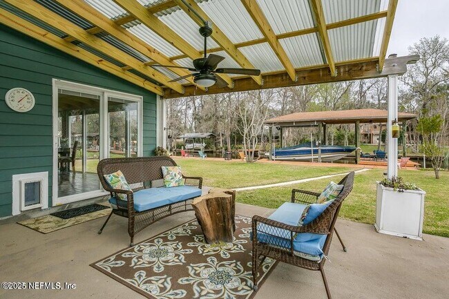 Building Photo - 6433 River Point Dr