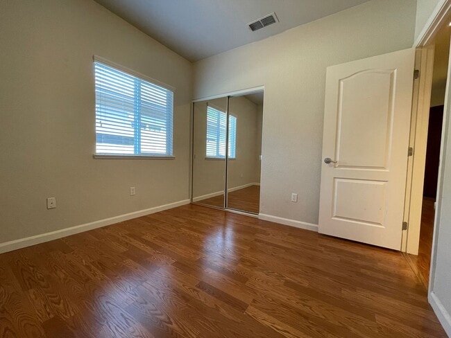 Building Photo - Fireplace in Living Room, Backyard Patio, Hardwood and Laminate Flooring