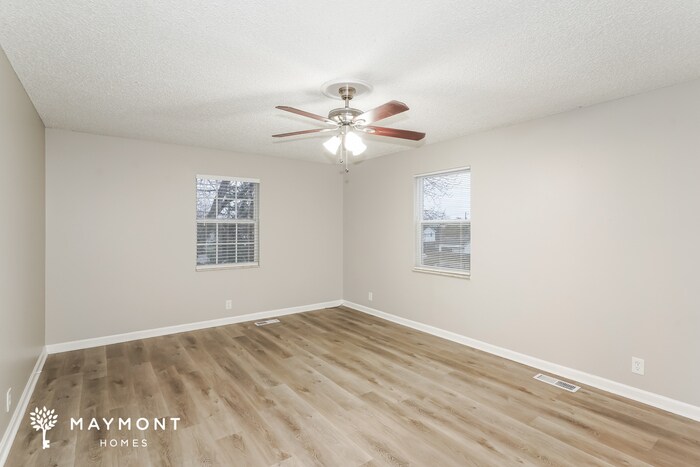 Building Photo - 3233 Autumn Dr