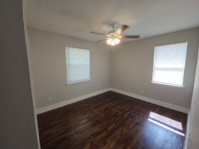 Building Photo - 2841 Belhaven Dr